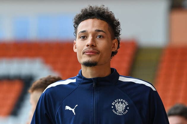 November 26, 2022, London, England, United Kingdom: Rhys Williams 15 of Blackpool arrives at Bloomfield Road ahead of the Sky Bet Championship match Blackpool vs Birmingham City at Bloomfield Road, Blackpool, United Kingdom, 10th December 2022. London United Kingdom - ZUMAn307 20221126_zsa_n307_349 Copyright: xCraigxThomas NewsxImagesx