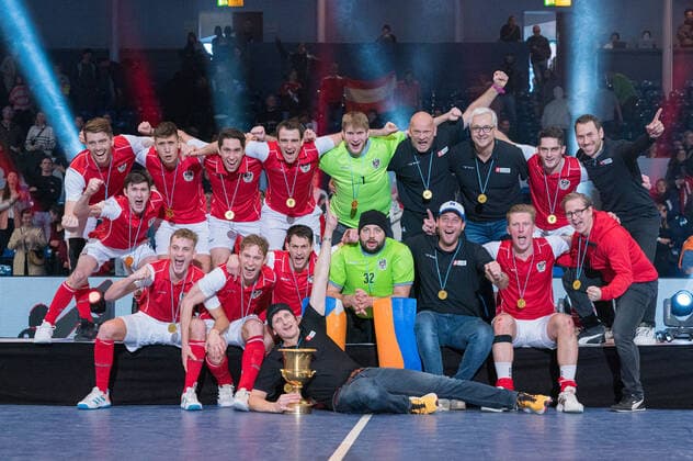 EuroHockey Indoor Championships Men 2022, Final Germany vs Austria EuroHockey Indoor Championships Men, Hamburg 08 12 11 12 2022, Final Germany vs Austria and Award Ceremony, European Indoor Hockey Champions 2022 Men, Team Austria Copyright: xBEAUTIFULxSPORTS Mohwinkelx