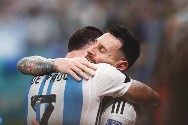 (L-R) Rodrigo De Paul, Lionel Messi (ARG), DECEMBER 13, 2022 - Football Soccer : De Paul and Messi celebrate after Julian Alvarez s goal during FIFA World Cup, WM, Weltmeisterschaft, Fussball Qatar 2022 Semi-final match between Argentina 3-0 Croatia at the Lusail Stadium in Al Daayen, Qatar. Noxthirdxpartyxsales  (206267002)
