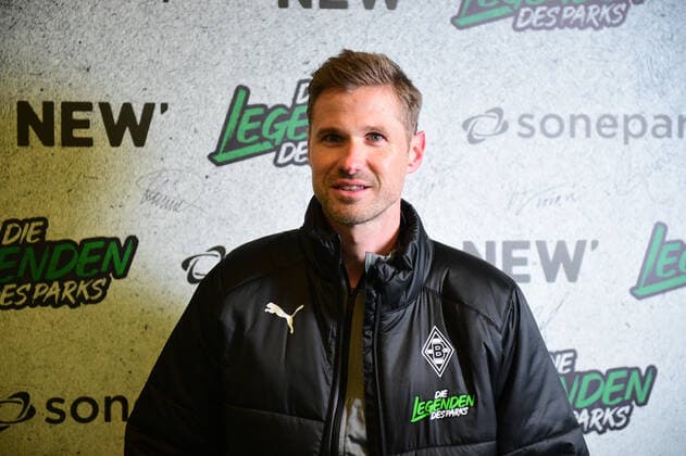 17 12 2022 Moenchengladbach football, men, season 2022 2023, The Legends of the Park vs Borussia Moenchengladbach Oliver Kirch Gladbach Legend DFL regulations prohibit any use of photographs as image sequences and or quasi video Borussia Park NRW Germany