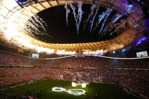 Bilder des Jahres 2022, Sport 12 Dezember Sport Themen der Woche KW50 Sport Bilder des Tages Mandatory Credit: Photo by Javier Garcia Shutterstock (13670815jf) Fireworks after Argentina win the World Cup Argentina v France, FIFA World Cup, WM, Weltmeisterschaft, Fussball 2022, Final, Football, Lusail Stadium, Al Daayen, Qatar - 18 Dec 2022 Editorial Use Only Argentina v France, FIFA World Cup 2022, Final, Football, Lusail Stadium, Al Daayen, Qatar - 18 Dec 2022 Editorial Use Only Copyright: xJavierxGarcia Shutterstockx 13670815jf