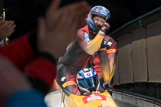 FRIEDRICH Francesco GER MARGIS Thorsten BAUER Candy winning pose at the finish 08 01 2023 ¢ Four-man bob men ¢ BMW IBSF World Cup Bob Skeleton in Winterberg, Veltins Arena, NRW Germany Copyright: xpepphotox xHorstxMauelshagenx pep00321, pep_20230108_hm