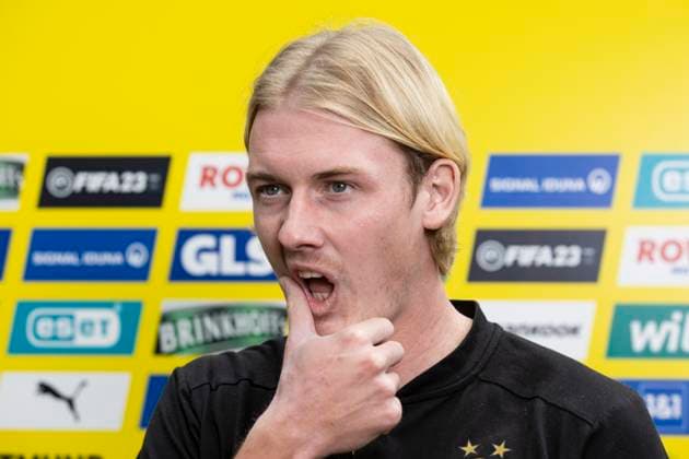 Soccer 1 Bundesliga, 2022 2023 season, test match Borussia Dortmund Fortuna Düsseldorf on 10 01 2023 in Marbella Spain Julian Brandt faces questions from journalists in the media roundtable Copyright: xKirchner MarcoxSteinbrennerx