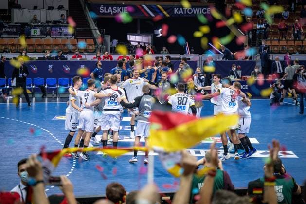 Handball Katowice 19 01 2023 World Championship Handball World Cup Men Preliminary Round Germany GER Argentina ARG Team Germany celebrates victory Fans
