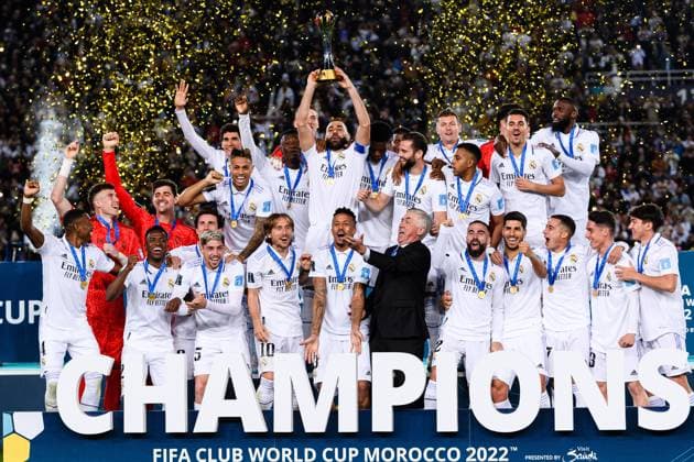 Rabat, Morocco February 11 Karim Benzema of Real Madrid C rises the FIFA Club World Cup Trophy during the FIFA Club World Cup Morocco 2022 Final match between Real Madrid v Al Hilal at Prince Moulay Abdellah on February 11, 2023 in Rabat, Morocco Photo by Marcio Machado Eurasia Sport Images Rabat Prince Moulay Abdellah Morocco  Copyright: x x2023xEurasiaxSportxImagesx
