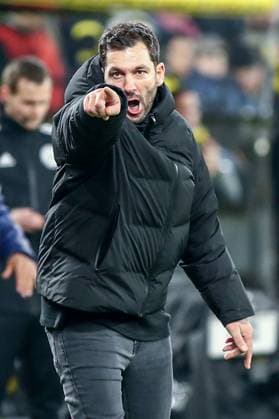 Sandro Schwarz Hertha BSC, head coach dissatisfied, disappointed disappointed, gestures, gestures, GER, Borussia Dortmund BVB vs Hertha BSC, Football, 1 Bundesliga, 21 Spieltag, Spielzeit 2022 2023, 19 02 2023, DFB DFL regulations prohibit any use of photographs as image sequences and or quasi video , GER, Borussia Dortmund BVB vs Hertha BSC, Football, 1 Bundesliga, 21 Spieltag, Spielzeit 2022 2023, 19 02 2023, DFB DFL regulations prohibit any use of photographs as image sequences and or quasi video , Foto Eibner Pressefoto Gabriel Boia Dortmund Copyright: xEibner-Pressefoto GabrielxBoiax EP_EER