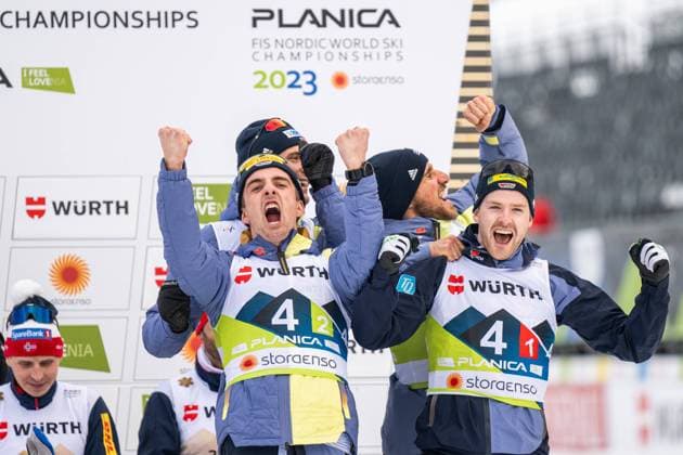 230303 bronze medalists Albert Kuchler, Janosch Brugger, Jonas Dobler and Friedrich Moch of Germany celebrate at the flower ceremony after the Men s Cross Country Skiing 4 x 10km Relay during the FIS Nordic Ski World Championships on March 3, 2023 in Planica Photo Petter Arvidson BILDBYRAN kod PA PA0531 skidor cross country skiing langrenn skid vm 2023 fis nordic ski world championships bbeng fis nordic world ski championships vm ski vm day 10 mens 4 x 10 km relay stafett jubel tyskland germany,  Copyright: PETTERxARVIDSON BB230303PA120