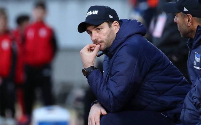 Coach Sandro Schwarz action upper body upper body sports football soccer charity match for earthquake victims in Turkey Bundesliga DFL season 2022 2023 24 03 2023 Hertha BSC Berlin vs Berliner AK BAK DFL regulations prohibit any use of photographs as image sequences and or quasi video