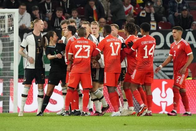 Scuffle between the teams, referee Maria Ferrieri Caputi intervenes Mainz 25 03 2023 Germany vs Peru, MeWa Arena Mainz, friendly match,