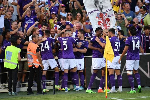italian soccer Serie A match - ACF Fiorentina vs US Cremonese Fiorentina celebrating Bonaventura s goal during ACF Fiorentina vs US Cremonese, italian soccer Serie A match in Florence, Italy, August 14 2022 Florence Artemio Franchi stadium Italy Copyright: xGianlucaxRiccix xLiveMediax LPS_655624
