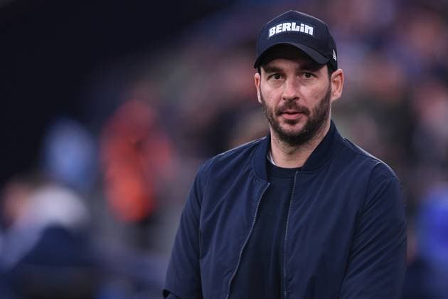 Soccer 1 Bundesliga 28 Matchday FC Schalke 04 Hertha BSC Berlin on 14 04 2023 at the Veltins Arena in Gelsenkirchen Sandro Schwarz coach head coach Berlin DFL regulations prohibit any use of photographs as image sequences and or quasi video xHDx