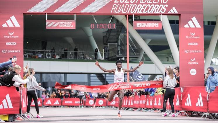 Adizero Road to Records Herzogenaurach Germany, 29 04 2023 Tadese TAKELE ETH wins on the half marathon course around the Adidas headquarters in Herzogenaurach Germany at the running event Adizero Road to Records on 29 04 2023 Copyright: xBEAUTIFULxSPORTS Meurerx
