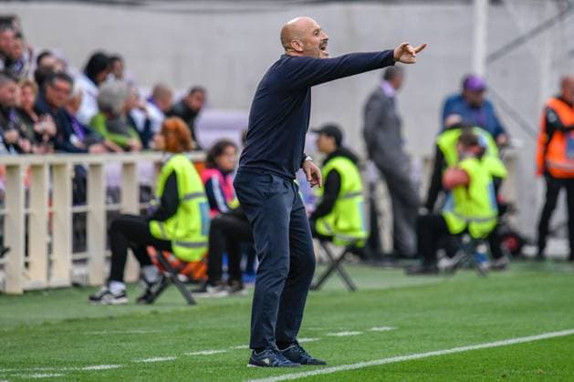 italian soccer Serie A match - ACF Fiorentina vs UC Sampdoria Fiorentina s Head Coach Vincenzo Italiano during ACF Fiorentina vs UC Sampdoria, italian soccer Serie A match in Florence, Italy, April 30 2023 Florence Artemio Franchi stadium Italy Copyright: xFabioxFagiolinix xLiveMediax LPS_920707