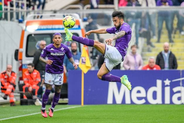 italian soccer Serie A match - ACF Fiorentina vs UC Sampdoria Fiorentina s Nicolas Gonzalez in action during ACF Fiorentina vs UC Sampdoria, italian soccer Serie A match in Florence, Italy, April 30 2023 Florence Artemio Franchi stadium Italy Copyright: xFabioxFagiolinix xLiveMediax LPS_920727