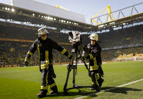 Dortmund, Germany 27th May, 2023 Bees infest camera at Signal Iduna Park and must be removed by firefighters Borussia Dortmund FSV Mainz 05 27 05 2023
