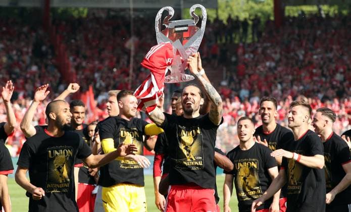 Aissa Laidouni, goalkeeper Lennart Grill, Christopher Trimmel with CL trophy dummy, Josip Juranovicl, Rani Khedira, Robin Knoche, Union Berlin team celebrates participation in Champions League joy emotion jubilation sports soccer Bundesliga men DFL 34 matchday season 2022 2023 27 05 2023 1 FC Union Berlin FCU vs SV Werder Bremen SVW DFL regulations prohibit any use of photographs as image sequences and or quasi video
