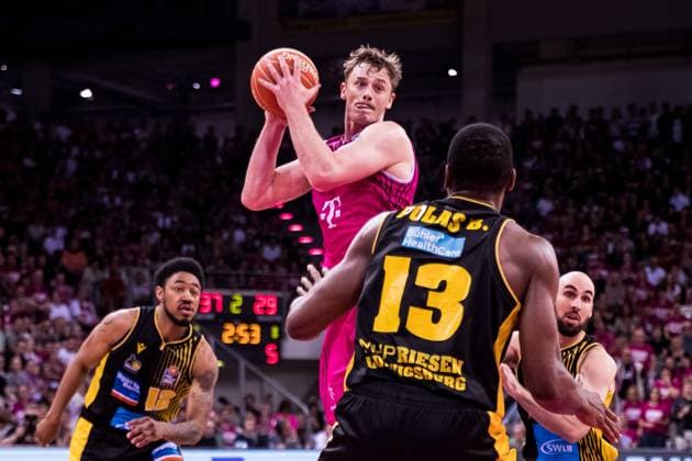 easyCredit Basketball Bundesliga Playoffs HF1, Telekom Baskets Bonn vs MHP Riesen Ludwigsburg, 29 05 2023 Finn Delany Telekom Baskets Bonn, 70 , Yorman Polas Bartolo MHP Riesen Ludwigsburg, 13 easyCredit Basketball Bundesliga, Playoffs Semifinals, Game 1, Telekom Baskets Bonn vs MHP Riesen Ludwigsburg, 29 05 2023 Copyright: xBEAUTIFULxSPORTS Wunderlx