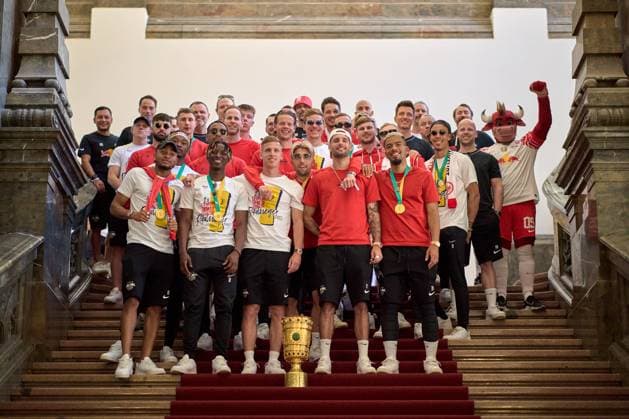 04 06 2023, GER, RB Leipzig DFB Cup, victory celebration, 2022 2023 cup winner on the steps of the New City Hall of Leipzig Leipzig New City Hall Saxony Germany