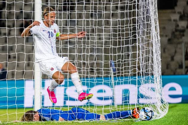230628 Erik Botheim of Norway celebrates after scoring the 0 1 goal during the UEFA European Under 21 Championship group stage football match between Italy and Norway on June 28, 2023 in Cluj Napoca Photo Marius Simensen BILDBYRAN COP 238 MM0023 bbeng euro under 21 football fotball fotboll italia jubel norge norway soccer taly u21 u21 em uefa european under 21 championship  Copyright: MARIUSxSIMENSEN BB230628BB312