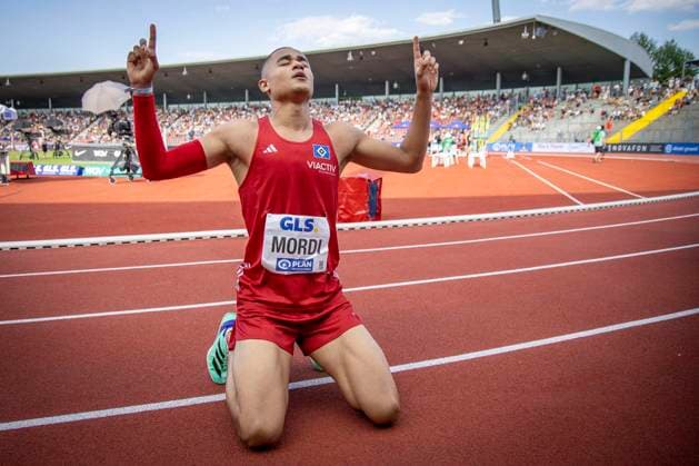 German Athletics Championships Kassel, 08 07 2023 Manuel Mordi Hamburger SV wins over the 110m hurdles and becomes German Champion German Athletics Championships on 08 07 2023 at Auestadion, Kassel Hesse Copyright: xBEAUTIFULxSPORTS AxelxKohringx