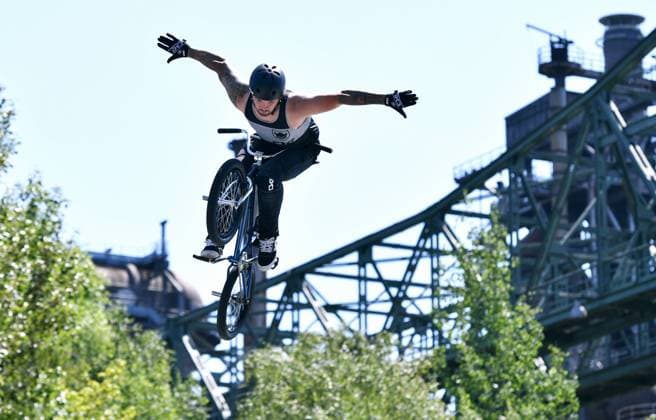 The Finals, German Championship, BMX Park in Duisburg Landscape Park Participants of the BMX Park Finals in front of the industrial scenery