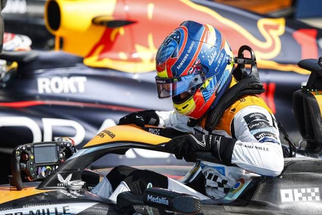 PIASTRI Oscar (aus), McLaren F1 Team MCL60, portrait during the 2023 Formula 1 Aramco British Grand Prix, 10th round of the 2023 Formula One World Championship, WM, Weltmeisterschaft from July 7 to 9, 2023 on the Silverstone Circuit, in Silverstone, United Kingdom  Copyright: xXavixBonilla DPPI IPAxSportx xipx xIPAxSportx 0 IPA_IPA39122494