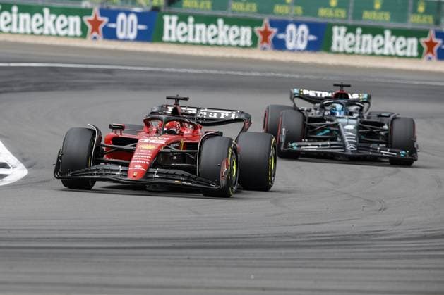16 LECLERC Charles (mco), Scuderia Ferrari SF-23, action 63 RUSSELL George (gbr), Mercedes AMG F1 Team W14, action during the 2023 Formula 1 Aramco British Grand Prix, 10th round of the 2023 Formula One World Championship, WM, Weltmeisterschaft from July 7 to 9, 2023 on the Silverstone Circuit, in Silverstone, United Kingdom Copyright: xXavixBonilla DPPI IPAxSportx xipx xIPAxSportx 0 IPA_IPA39139923