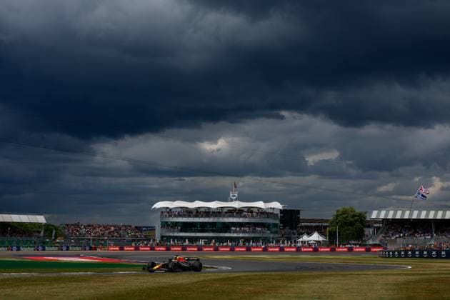 01 VERSTAPPEN Max (nld), Red Bull Racing RB19, action during the 2023 Formula 1 Aramco British Grand Prix, 10th round of the 2023 Formula One World Championship, WM, Weltmeisterschaft from July 7 to 9, 2023 on the Silverstone Circuit, in Silverstone, United Kingdom Copyright: xDppi DPPI IPAxSportx xipa-agencyx xIPAxSportx 0 IPA_IPA39140666