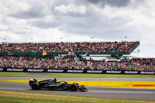 63 RUSSELL George (gbr), Mercedes AMG F1 Team W14, action during the 2023 Formula 1 Aramco British Grand Prix, 10th round of the 2023 Formula One World Championship, WM, Weltmeisterschaft from July 7 to 9, 2023 on the Silverstone Circuit, in Silverstone, United Kingdom  Copyright: xAntoninxVincent DPPI IPAxSportx x xIPAxSportx 0 IPA_IPA39142156