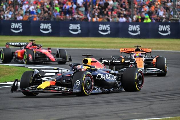 01 VERSTAPPEN Max (nld), Red Bull Racing RB19, action during the 2023 Formula 1 Aramco British Grand Prix, 10th round of the 2023 Formula One World Championship, WM, Weltmeisterschaft from July 7 to 9, 2023 on the Silverstone Circuit, in Silverstone, United Kingdom Copyright: xDppi DPPI IPAxSportx xipa-agencyx xIPAxSportx 0 IPA_IPA39142413