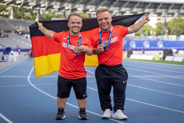 Paris 2023 World Para Athletics Championships France, 12 07 2023 World Champion Yannis Fischer GER VfB Stuttgart F40 and Vice World Champion Niko Kappel GER VfB Stuttgart F41 during the World Para Athletics Championships on 12 07 2023 at Charlety Stadium in Paris, France Copyright: xBEAUTIFULxSPORTS LeahxKohringx