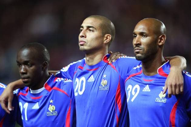 Soccer - UEFA European Championship, EM, Europameisterschaft 2008 Qualifying, Group B, France vs Scotland - Paris (L-R) France s Lassana Diarra, David Trezeguet and Nicolas Anelka during the UEFA European Championship Qualifying match, Group B, France vs Scotland at at Parc des Princes in Paris, France on September 12, 2007. Scotland won 1-0. Photo Christian Liewig ABACAPRESS.COM Paris France Copyright: xLiewigxChristian ABACAx 131574_12 LiewigxChristian ABACAx 131574_12