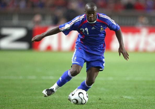Soccer - UEFA European Championship, EM, Europameisterschaft 2008 Qualifying, Group B, France vs Scotland - Paris France s Lassana Diarra in action during the UEFA European Championship Qualifying match, Group B, France vs Scotland at Parc des Princes in Paris, France on September 12, 2007. Sotland won 1-0. Photo Christian Liewig ABACAPRESS.COM Paris France Copyright: xLiewigxChristian ABACAx 131574_30 LiewigxChristian ABACAx 131574_30
