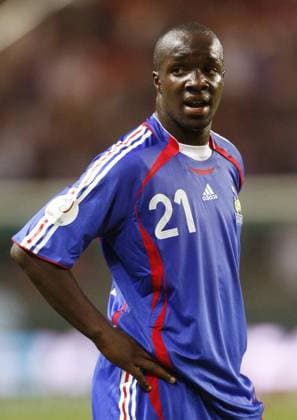 Soccer - UEFA European Championship, EM, Europameisterschaft 2008 Qualifying, Group B, France vs Scotland - Paris France s Lassana Diarra in action during the UEFA European Championship Qualifying match, Group B, France vs Scotland at Parc des Princes in Paris, France on September 12, 2007. Sotland won 1-0. Photo Christian Liewig ABACAPRESS.COM Paris France Copyright: xLiewigxChristian ABACAx 131574_33 LiewigxChristian ABACAx 131574_33
