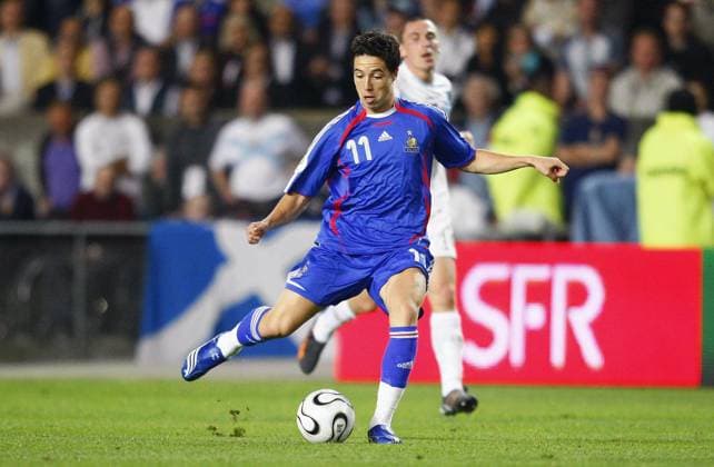 Soccer - UEFA European Championship, EM, Europameisterschaft 2008 Qualifying, Group B, France vs Scotland - Paris France s Samir Nasri in action during the UEFA European Championship Qualifying match, Group B, France vs Scotland at Parc des Princes in Paris, France on September 12, 2007. Sotland won 1-0. Photo Christian Liewig ABACAPRESS.COM Paris France Copyright: xLiewigxChristian ABACAx 131574_35 LiewigxChristian ABACAx 131574_35