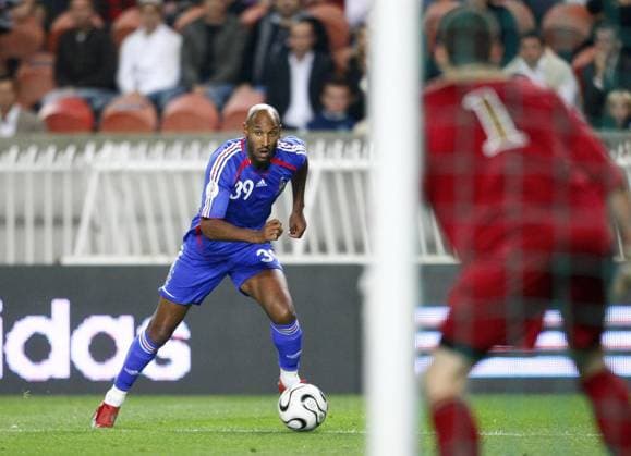 Soccer - UEFA European Championship, EM, Europameisterschaft 2008 Qualifying, Group B, France vs Scotland - Paris France s Nicolas Anelka in action during the UEFA European Championship Qualifying match, Group B, France vs Scotland at Parc des Princes in Paris, France on September 12, 2007. Sotland won 1-0. Photo Christian Liewig ABACAPRESS.COM Paris France Copyright: xLiewigxChristian ABACAx 131574_38 LiewigxChristian ABACAx 131574_38