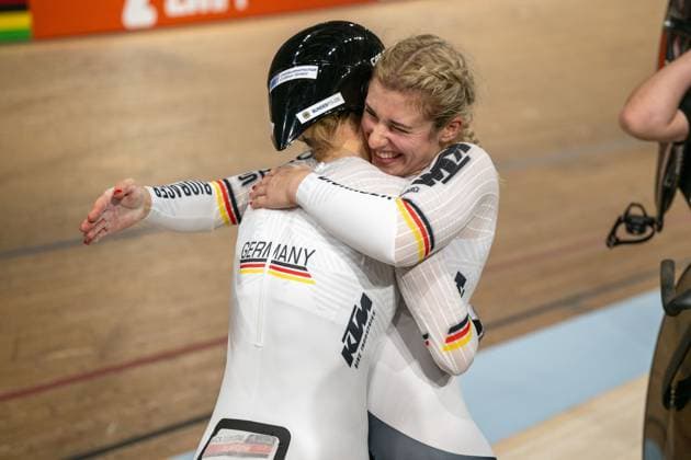UCI Cycling World Championships 2023 Day 2 GLASGOW, SCOTLAND AUGUST 03 The German womens sprint team Lea Sophie FRIEDRICH GER , born 2000 Pauline Sophie GRABOSCH GER , born 1998 Emma HINZE GER , born 1997 wins the gold medal in the women s team sprint final during day 2 of the UCI Cycling World Championships 2023 at the Sir Chris Hoy Velodrome of Glasgow on 03 8 2023 in Dumfriesshire Scotland Copyright: xBEAUTIFULxSPORTS OliverxKremerx