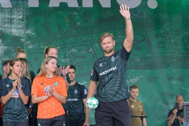 GER, 1 FBL, Day of the fans Tach of the fans , SV Werder Bremen 06 08 2023, wohninvest Weserstadion, Bremen, GER, 1 FBL, Day of the fans Tach of the fans , SV Werder Bremen in the picture player presentation on stage Niclas Füllkrug Fuellkrug Werder Bremen 11 nordphotoxGmbHxx xKokenge nph00001