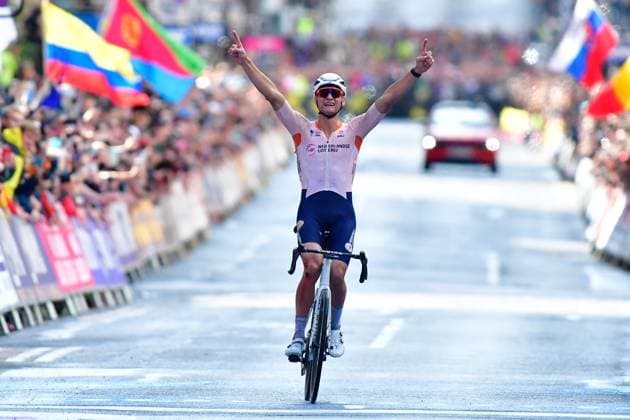 Mathieu VAN DER POEL UCI Cycling World Championships 2023 Mathieu VAN DER POEL Netherlands World Champion, wins Men Elite Road Race One day raceÂ EdinburghºGlasgow 271,1 kilometers 06 08 2023 UCI Cycling World Championships 2023