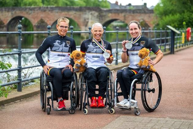 UCI Cycling World Championships 2023 Day 8 DUMFRIES, SCOTLAND AUGUST 09 Julia DIERKESMANN GER local club Gymnastik Club 1965 Nendorf e V Niedersachsen, Andrea ESKAU GER , local club USC Magdeburg Sachsen Anhalt and Annika ZEYEN GER , local club SSF Bonn Nordrhein Westfalen after the womens time trial competition during day 8 of the UCI Cycling World Championships 2023 at the Road Race City Course of Dumfries on 09 8 2023 in Dumfriesshire Scotland Copyright: xBEAUTIFULxSPORTS OliverxKremerx