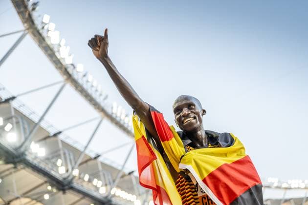 230820 Joshua Cheptegei of Uganda celebrates after winning gold in men?s 10 000 meter final during day 2 of the 2023 World Athletics Championships on August 20, 2023 in Budapest Photo Joel Marklund BILDBYRAN kod JM JM0517 bbeng friidrott athletics friidrett 2023 world athletics championships world athletics championships budapest23 friidrotts vm friidretts vm vm jubel  Copyright: JOELxMARKLUND BB230820JM139