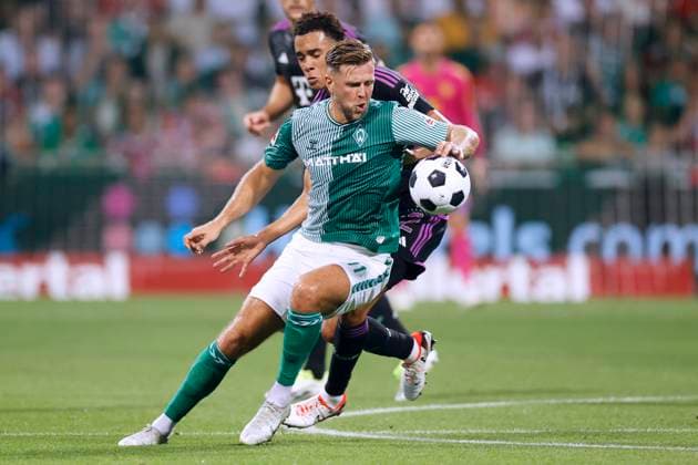FUELLKRUG Niclas Team Werder Bremen with MUSIALA Jamal DFL Football Bundesliga Season 2023 2024 Match Werder Bremen FC Bayern Muenchen on 18 08 2023 in Bremen DFL REGULATIONS PROHIBIT ANY USE OF PHOTOGRAPHS as IMAGE SEQUENCES and or QUASI VIDEO Copyright: xLacixPerenyix