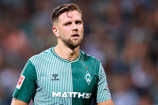 FUELLKRUG Niclas Team Werder Bremen DFL Fussball Bundesliga Saison 2023 2024 Spiel Werder Bremen FC Bayern Muenchen am 18 08 2023 in Bremen DFL REGULATIONS PROHIBIT ANY USE OF PHOTOGRAPHS as IMAGE SEQUENCES and or QUASI VIDEO Copyright: xLacixPerenyix