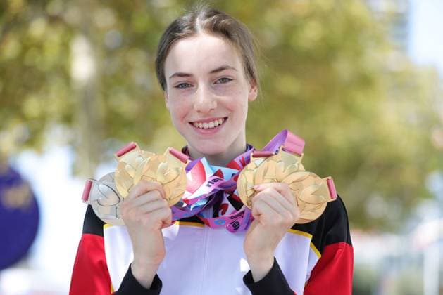 Darja Varfolomeev, GER, presenting five gold medals and one silver team during a photoshoot after 2023 World Rhythmic Gymnastics championships in Valencia 27 08 2023