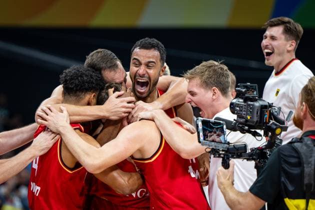 Basketball Manila Pasay 08 09 2023 FIBA Basketball World Cup 2023 Mens World Cup Semifinals United States of America USA Germany GER Germany wins with 113 111 and enters the final of the World Cup Cheering after the game Maodo Lo Germany, No 04 Johannes Voigtmann Germany, No 07 Johannes Thiemann Germany, No 32 Justus Hollatz Germany, No 21 David Krämer Germany, No 44 Kraemer Kramer vlnr