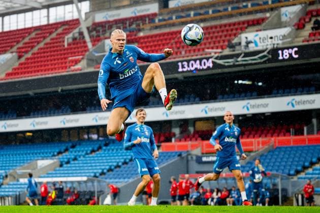 230911 Erling Braut Haaland of the Norwegian national football team during a training session on September 11, 2023 in Oslo Photo Vegard Grott BILDBYRAN code VG VG0520 bbeng football soccer football soccer football uefa euro 2024 em qualification em kvalik trening træning træning practice norge norway  Copyright: VEGARDxGRoTT BB230911VG002