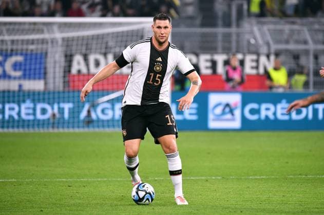 football, men, Germany, national team, international match, Signal Iduna Park Dortmund Germany France 2 1 Niklas Süle GER action, single image DFB UEFA REGULATIONS PROHIBIT ANY USE OF PHOTOGRAPHS AS IMAGE SEQUENCES AND OR QUASI VIDEO