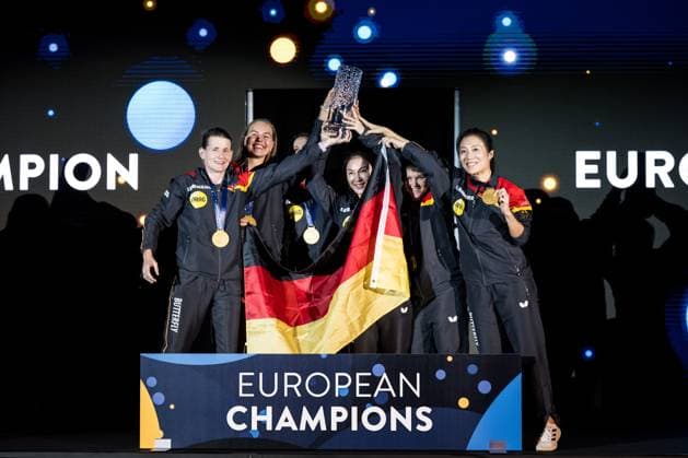 230917 The team of Germany, with Xiaona Shan, Ying Han, Nina Mittelham, Sabine Winter and Annett Kaufmann not in order celebrate with the trophy and their gold medals after winning the women s final during day 8 of the 2023 European Table Tennis Championship on September 17, 2023 in Malmö Photo Mathilda Ahlberg BILDBYRAN kod MA MA0522 bordtennis table tennis pingis 2023 european table tennis championship bordtennis em em em day 8 bbeng final women dam kvinner jubel  Copyright: MATHILDAxAHLBERG BB230917MA113