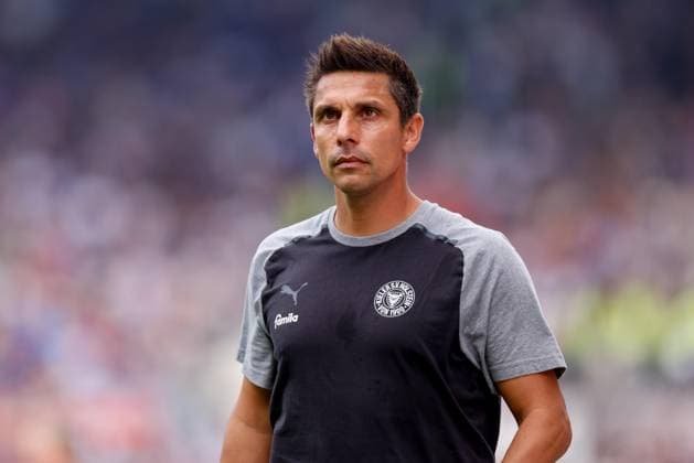 Hamburg, 17 September 2023 Football, 2 Bundesliga 2023 24, FC St Pauli Holstein Kiel Marcel Rapp Holstein Kiel, Coach DFL REGULATIONS PROHIBIT ANY USE OF PHOTOGRAPHS AS IMAGE SEQUENCES AND OR QUASI VIDEO