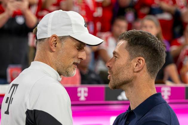 15 09 2023, Football 1 Bundesliga 2023 2024, Matchday 4, FC Bayern München Bayer 04 Leverkusen, at Allianz Arena Munich v li coach Thomas Tuchel FC Bayern München with coach Xabi Alonso Leverkusen DFL and DFB regulations prohibit any use of photographs as image sequences and or quasi video